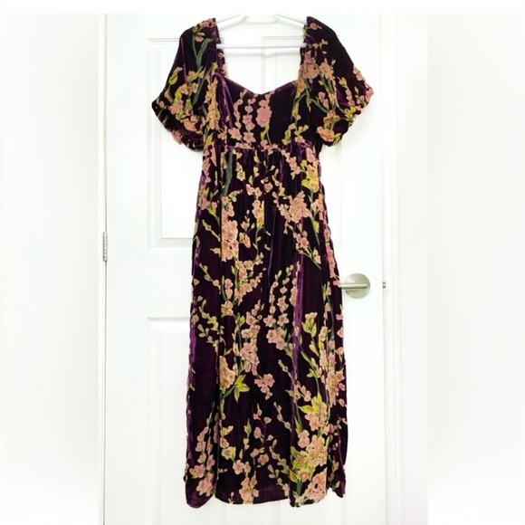 NWOT Adelyn Rae Velvet Floral Midi Dress - Picture 5 of 8